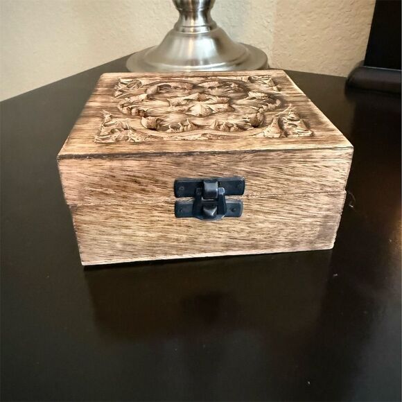 German Hand-Carved Wooden Jewelry Box with Hinged Lid Floral Design - Picture 2 of 5